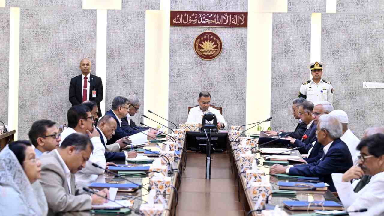 মন্ত্রিসভার প্রথম বৈঠকেই সিদ্ধান্ত: ১০ হাজার টাকা পর্যন্ত কৃষিঋণ সুদসহ মওকুফ