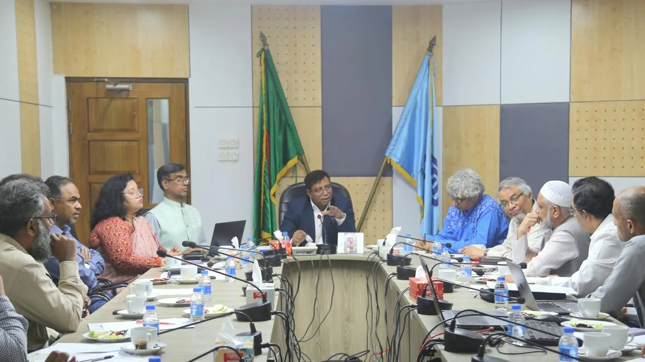 বিশ্ববিদ্যালয়ে ফ্রি ওয়াই-ফাই ৬০ দিনের মধ্যে চালুর নির্দেশ ইউজিসির